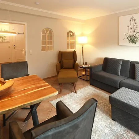 Daire Strand Lodge *