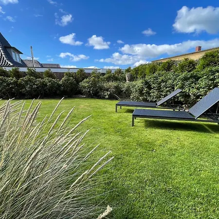 Strand Lodge * Westerland