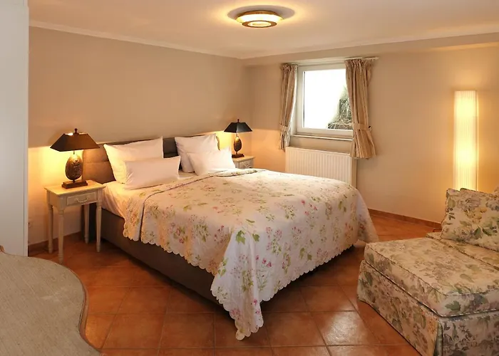 Strand Lodge Апартаменты